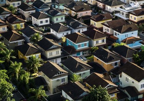 How do you target your audience for real estate on facebook?